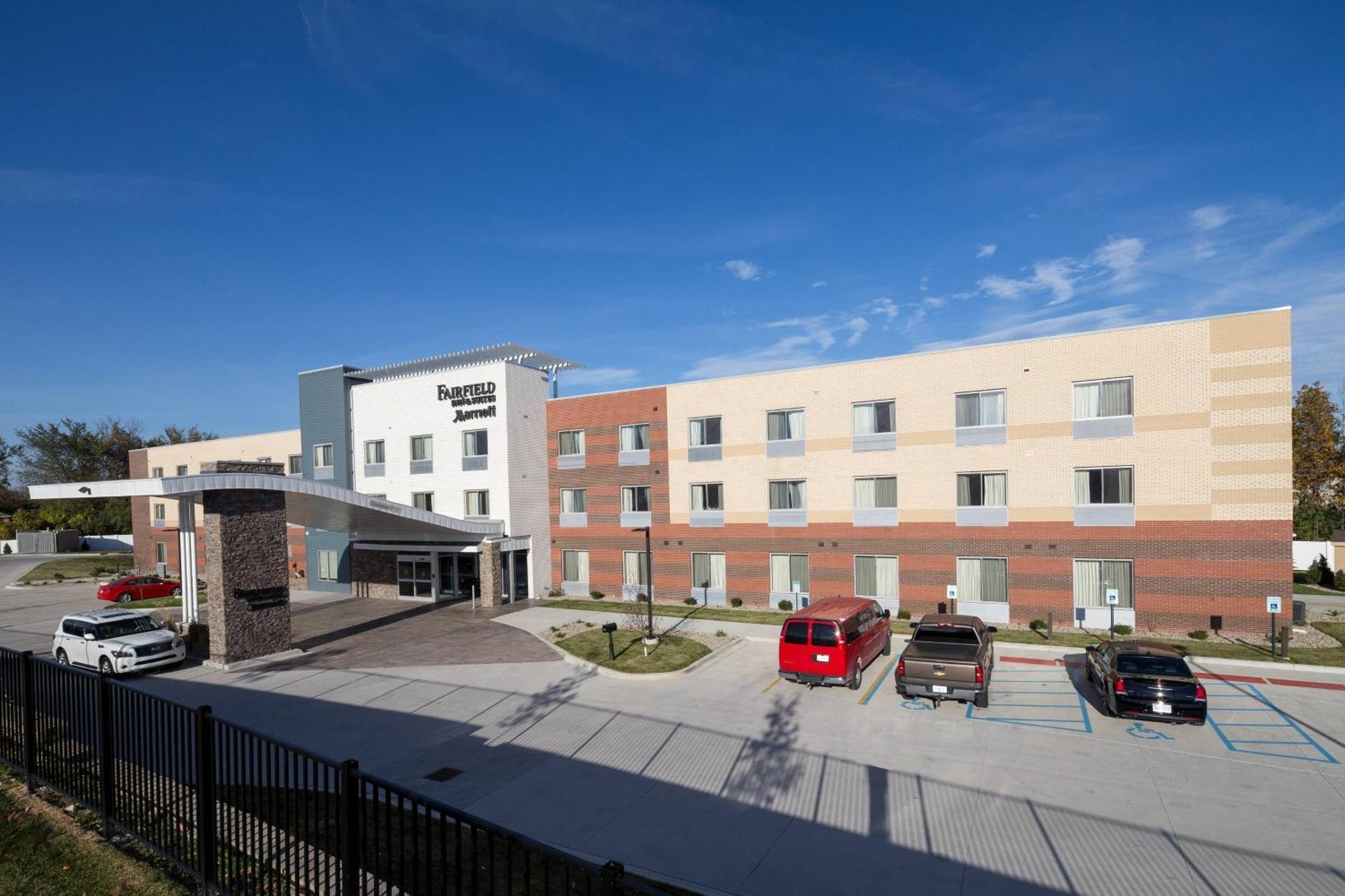 Fairfield Inn & Suites By Marriott Detroit Chesterfield Buitenkant foto